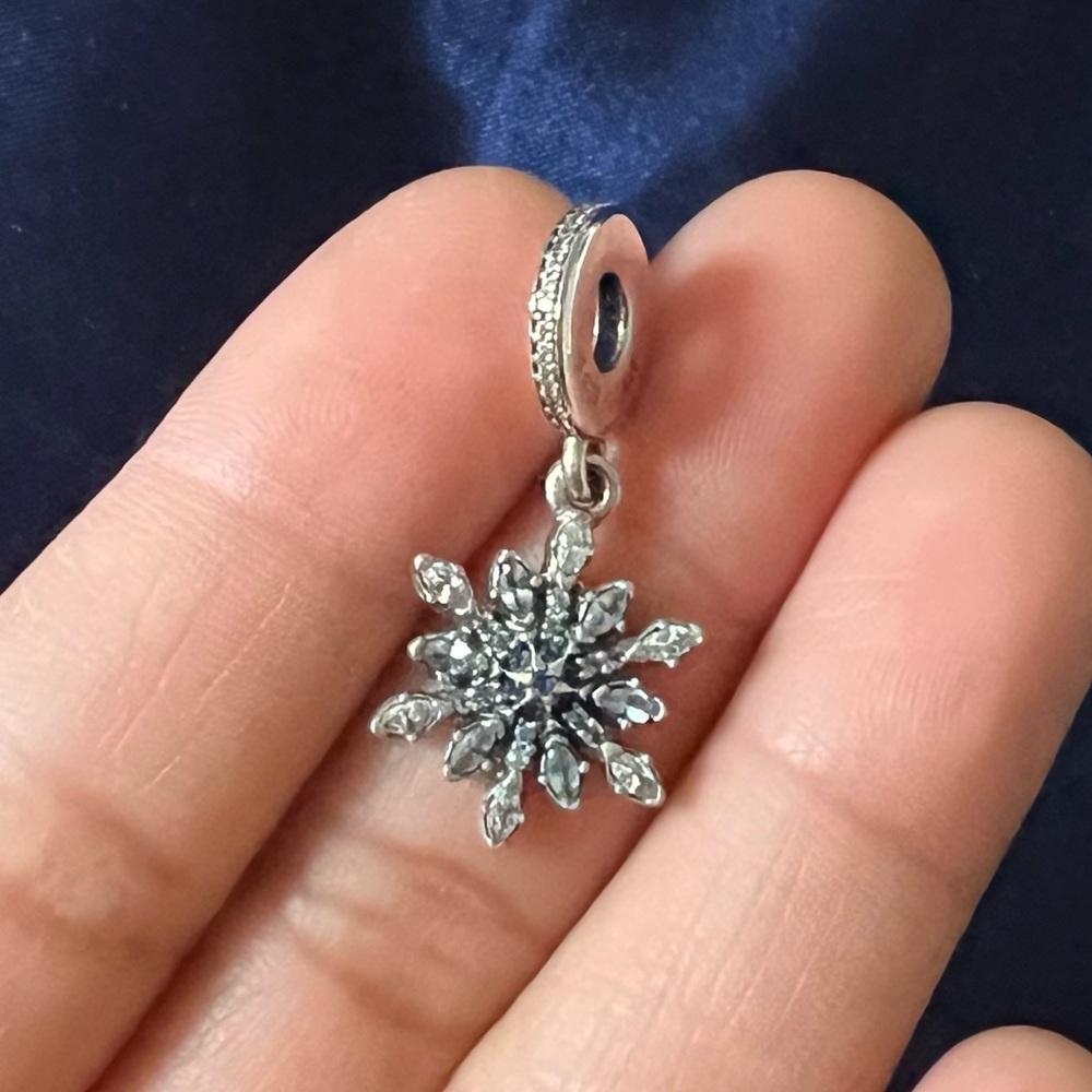 Retired Pandora Crystalized Snowflake Dangle Charm With Clear Cubic Zirconia - Picture 5 of 9